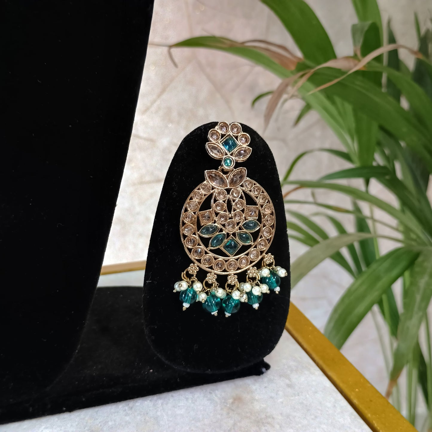 Elegant Stone Gold Plated Jewellery Set with Maangtika