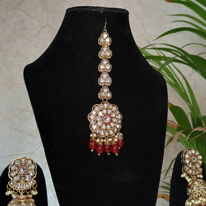 Elegant Kundan Red Stone Jewellery Set with Maangtika