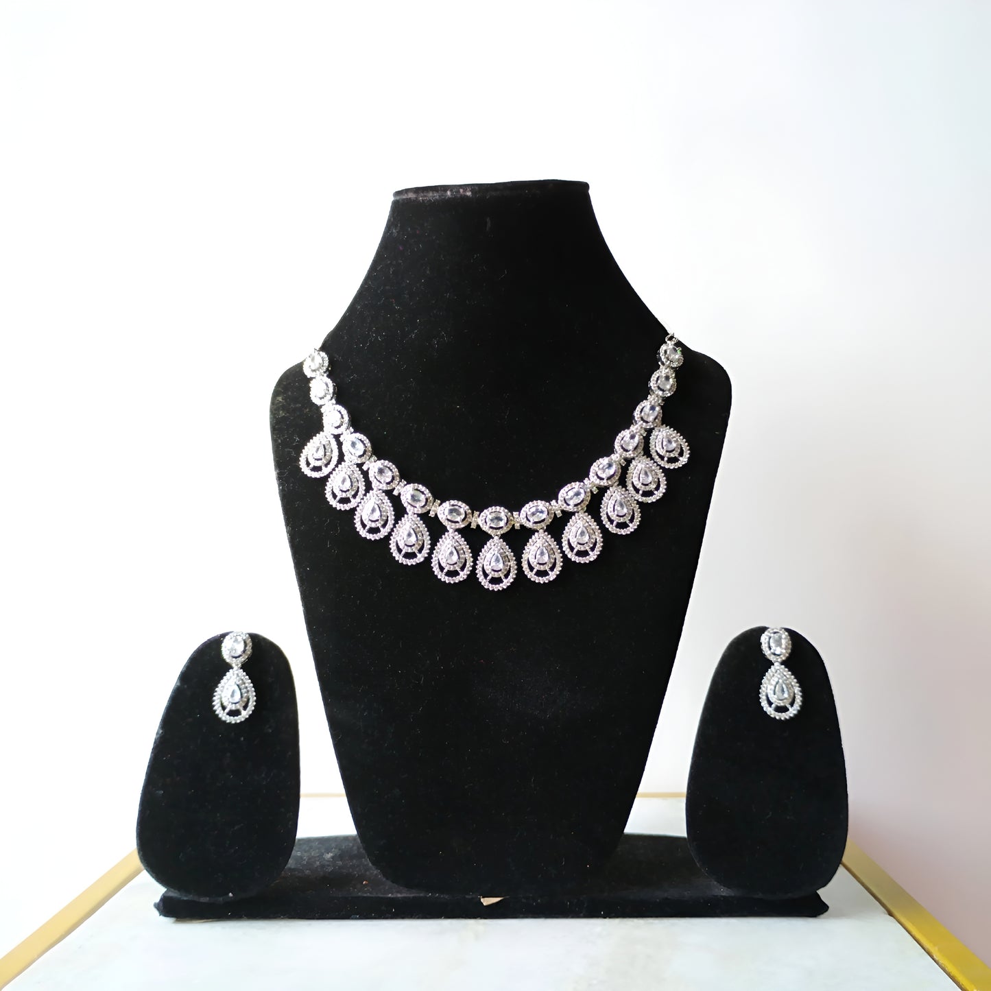 AD Necklace Set
